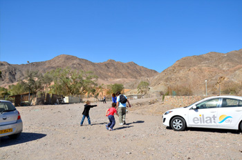 תצפית הר צפחות אילת - נקודת הכניסה למסלול, קרוב מאד לחוף הים