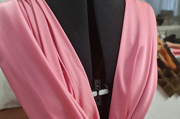 עיצב אופנה ותפירה עם סוזן זוהר