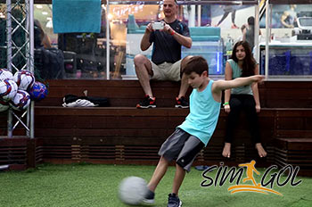 חווית כדורגל מגיל 6