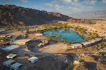 האגם בלב הפארק - נקודת עצירה והתרעננות