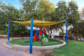 מתחם לקטנטנים