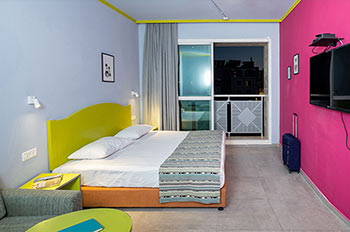 לינה ואירוח במבחר חדרים