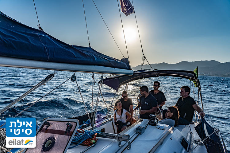 הפלגה במפרץ שייט חוויתי