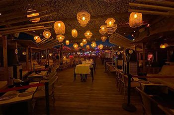 מסעדת חוף מפנקת ותפריט אלכוהול משובח