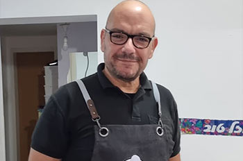 בני חיון - נקניקיות בייצור ביתי מחומרי משובחים