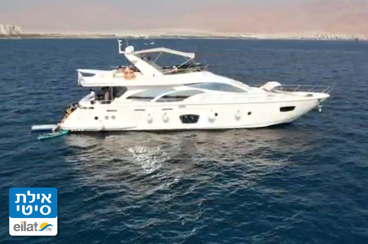 הפלגות ושייט בחופי המפרץ האדום