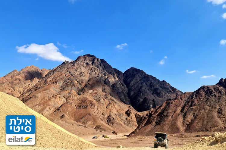 טיולים ברוח המבר - טיולי ג'יפים עם רון הררי