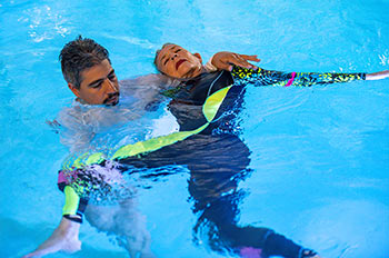 טיפולי וואטסו עם ניצן אביב