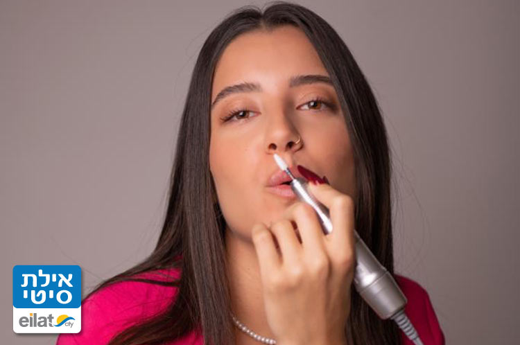 עיצוב ציפורניים במבחר עיצובים מדליקים