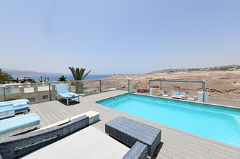 דירות גן, דירות עם בריכה ועוד