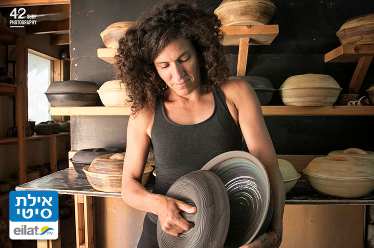 סטודיו לעבודות קדרות ויצירה בחימר