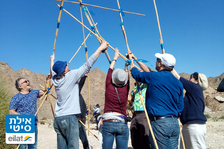 פעילות גיבוש עם חולית