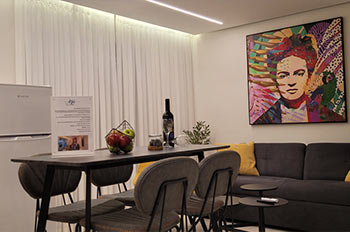 דירה מאבוזרת ומפנקת