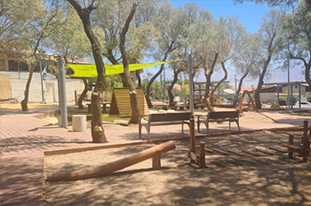 מתחם משחקים לילדים בפארק לב השדרה