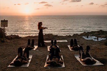 סטודיו טרה לתרגול יוגה עם שובל