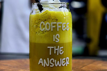 קפה משובח ומשקאות מיוחדים