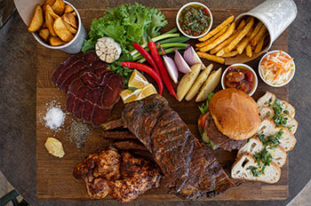 גריל ובשר מהמעשנה - חוויה קולינרית בדן