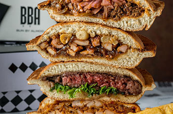 מסעדת בבא - להרגיש את כל הטעמים בלחמניה