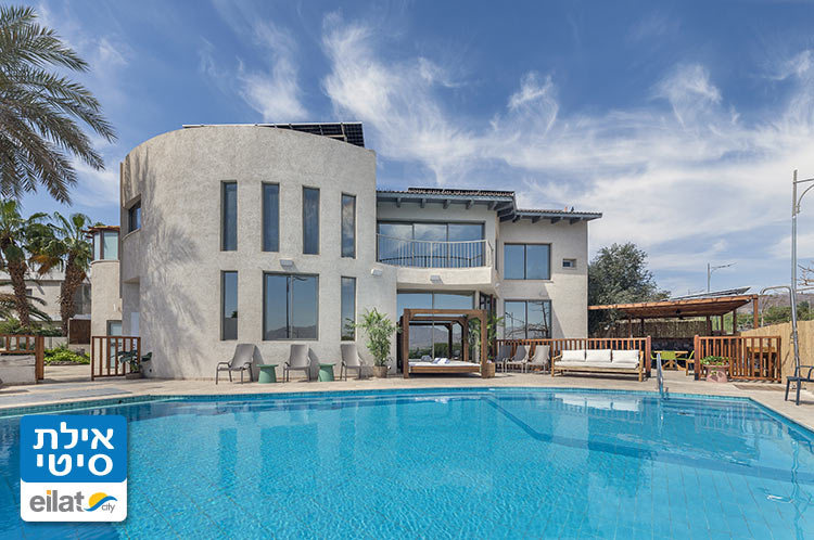 בריכה וילה נגבה