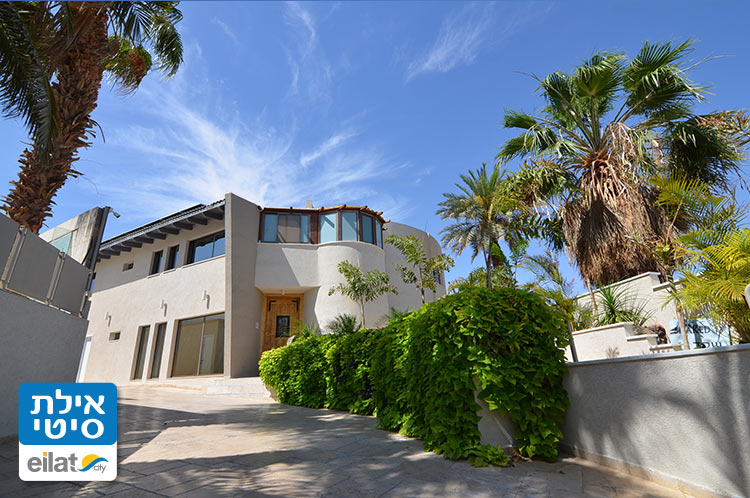 חזית וילה נגבה