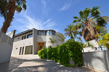 חזית וילה נגבה