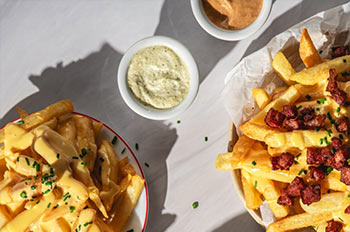 פריז טקסס המבורגר ותופסות