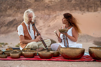 סאונד הילינג – צלילים מרפאים עם לילאנה ומארקו