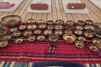 סאונד הילינג עם קערות טיבטיות