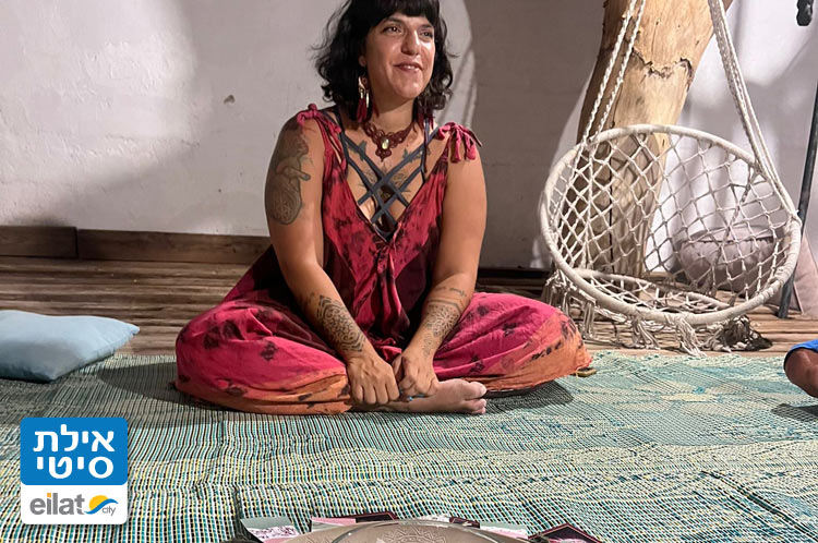 יוגה, מדיטציה והנחיית קבוצות המחברת בין רוח לגוף