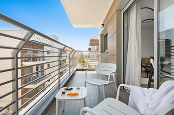 מבחר סוויטות מפנקות, עם חצר או מרפסות נעימות