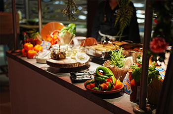 הפקת אירועים באילת עם חלי