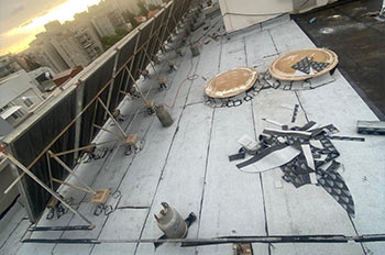 עבודה מקצועית - איטום ובידוד גגות