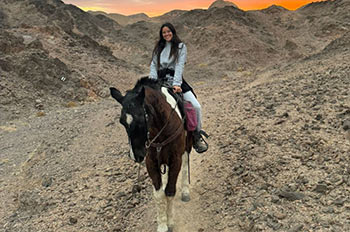 שיעורי רכיבה - קשת בחוות הגמלים