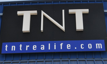 TNT אילת - אופנה נועזת לצעירים וצעירות