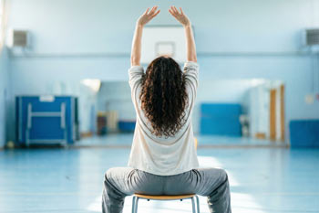 עיצוב על כיסאות לנשים - אימוני נעים באילת