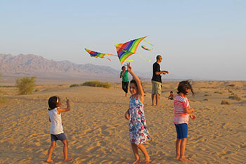 טיול שקיעה, דיונות ועפיפונים בקיבוץ אליפז