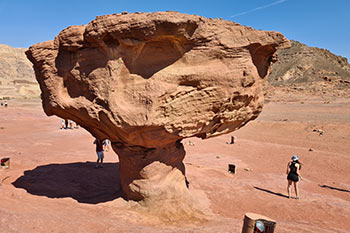 Explorez le parc de Timna avec Abraham Hostel