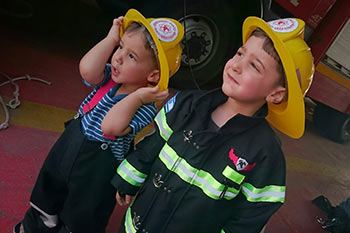 חוגגים עצמאות עם תחנת כיבוי אש אילת