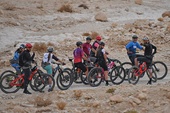 סיור רכיבת שטח מודרך באופניים חשמליים