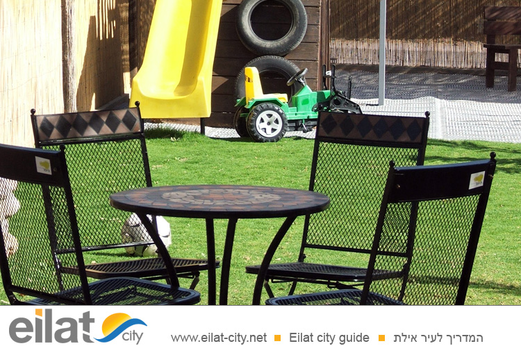 אופנה ואווירה בחצבה מושב חצבה - בית קפה וחנות בגדים