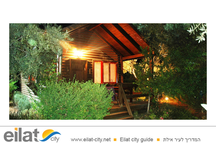 יערת הדבש מושב חצבה - בקתות עץ רומנטיות