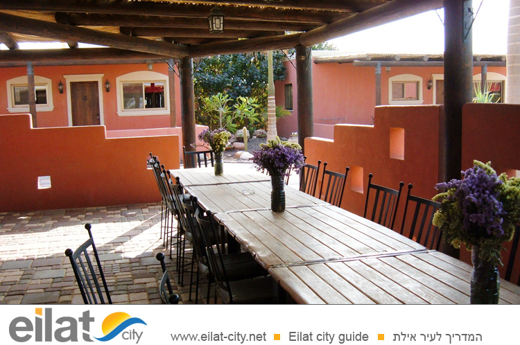 לה סיאסטה מושב חצבה - אירוח בסגנון מקסיקני