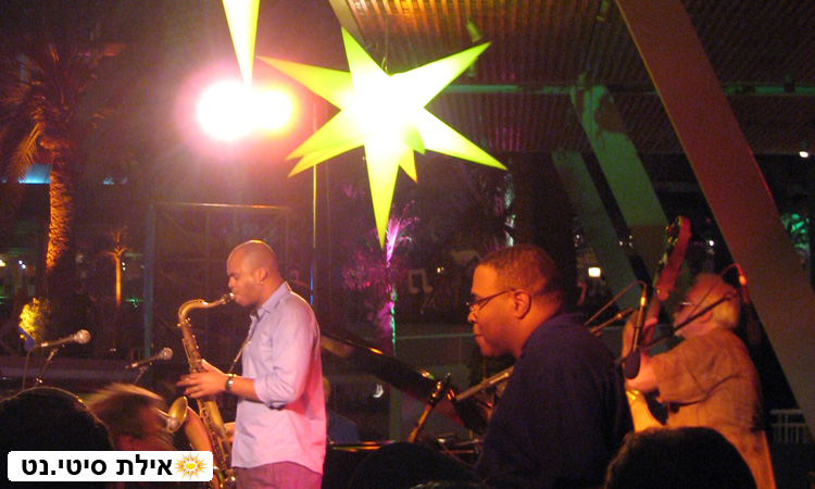 אילת כעיר תיירות: פסטיבל ג'אז בים האדום שמתרחש בכל סוף אוגוסט ומביא עשרות אלפי תיירים לעיר